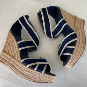 MIA Espadrille Sandal Size 9 NWOT in box 4 3/4” heel 1” platform